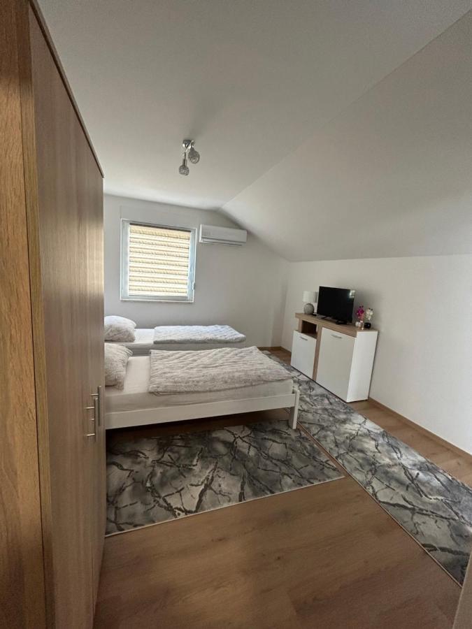 Apartmani Jezero Конич Екстериор снимка